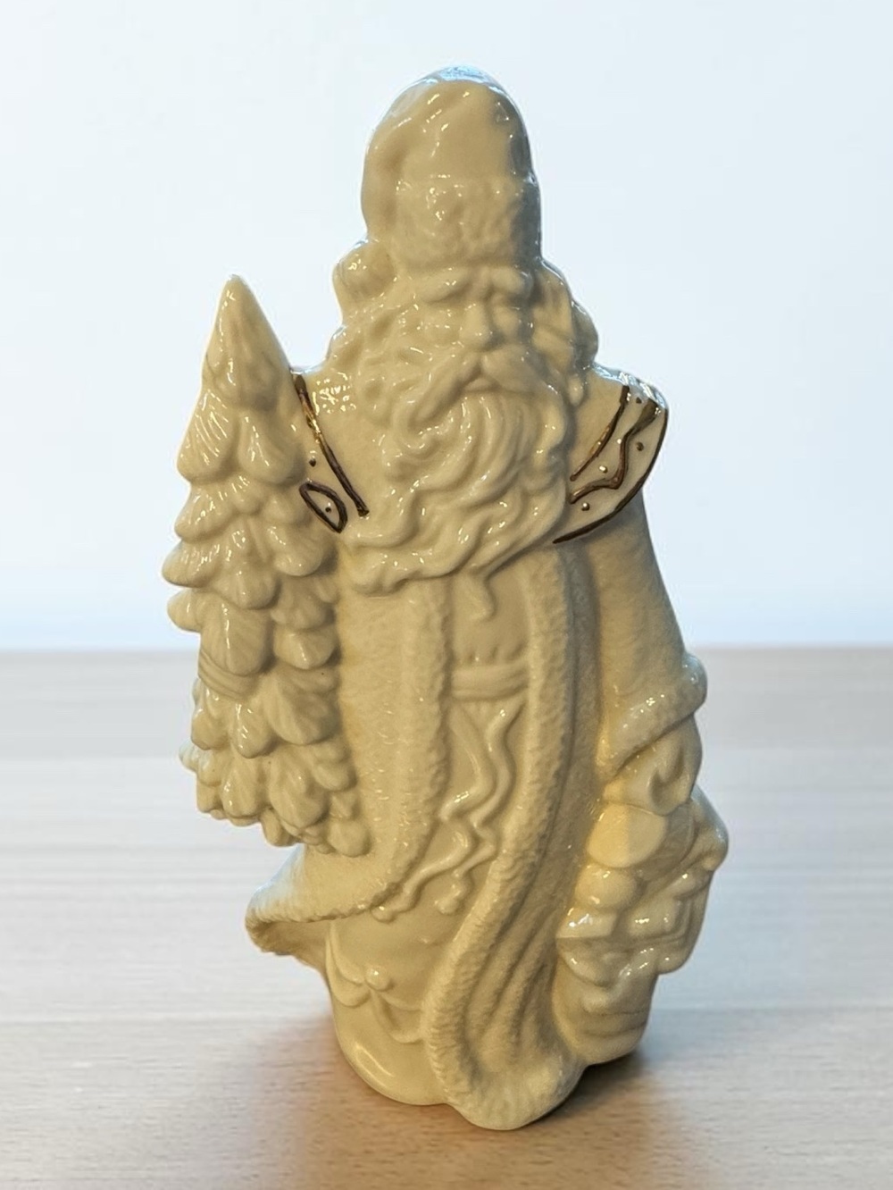 Ceramic Santa Gold Trim with Tree - White Home Art Figurine